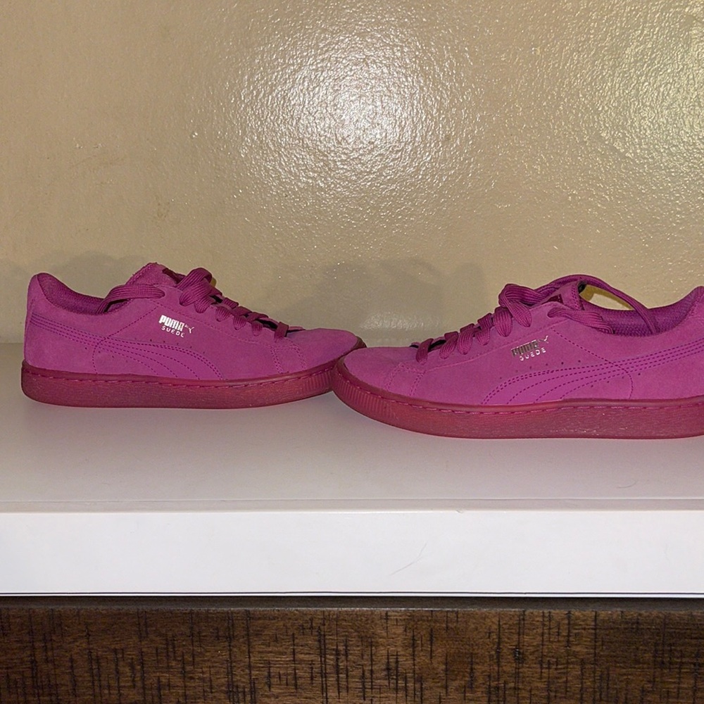 Womens Puma size 6.5